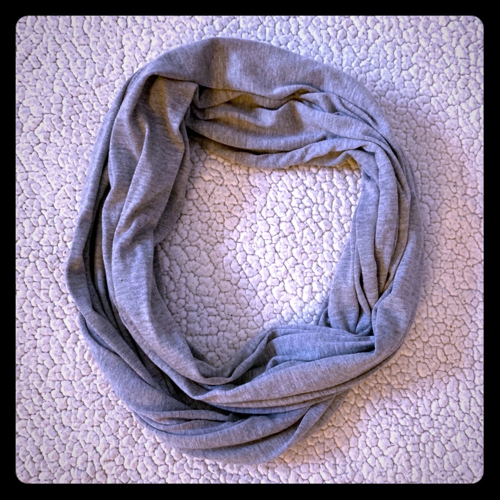 Charlotte Russe Gray Infinity Scarf